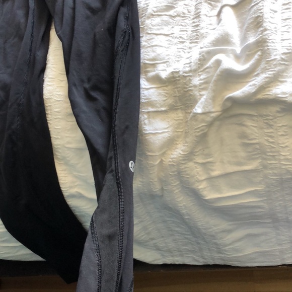 Lulu Lemon Leggings - Picture 3 of 3